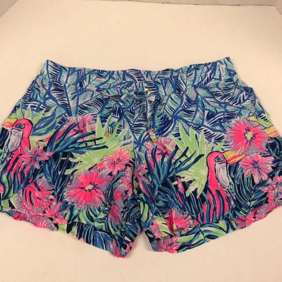 Lilly Pulitzer patterned shorts - Picture 1 of 6